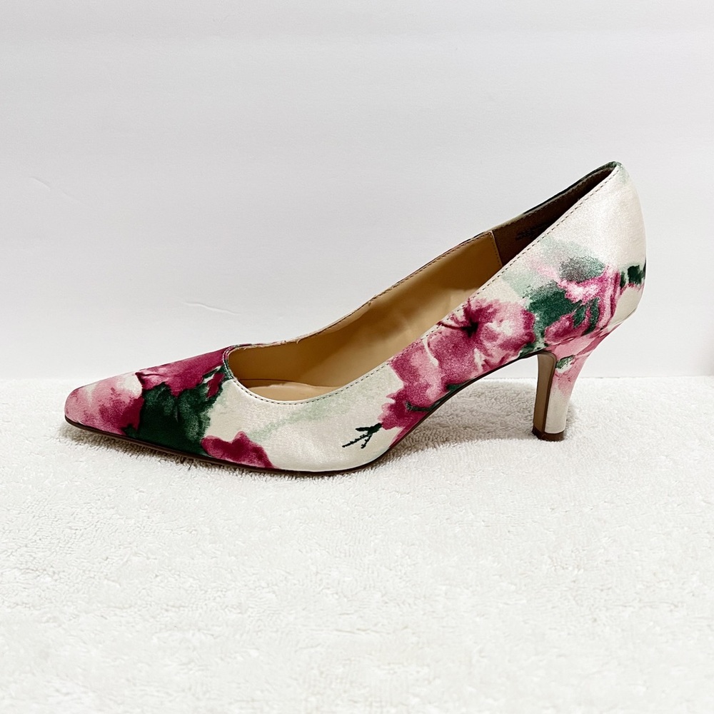 Karen Scott Floral Pink and Green Satin Heels